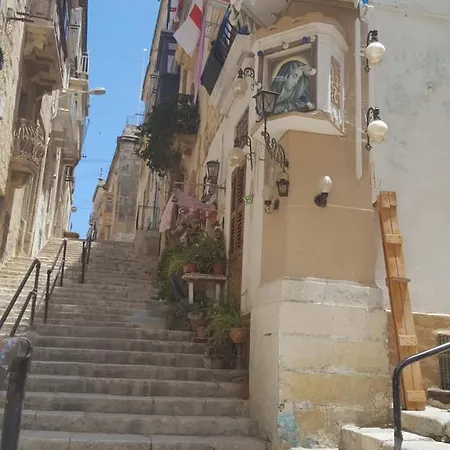 L-isla-valletta-cospicua