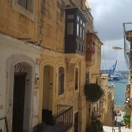 L-isla-valletta-cospicua * سنجليا